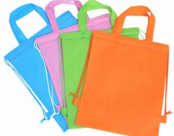 無紡布袋復(fù)合當(dāng)下環(huán)保發(fā)展需求